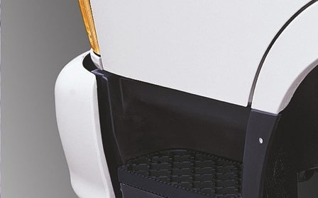 Bậc thang lên xuống xe tải Mighty W11 Series